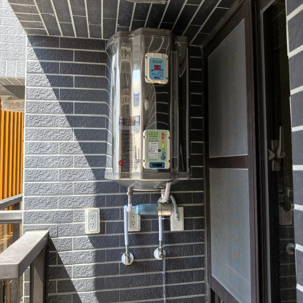 高雄前鎮瑞隆松廈怡心牌 37L 電熱水器安裝實績