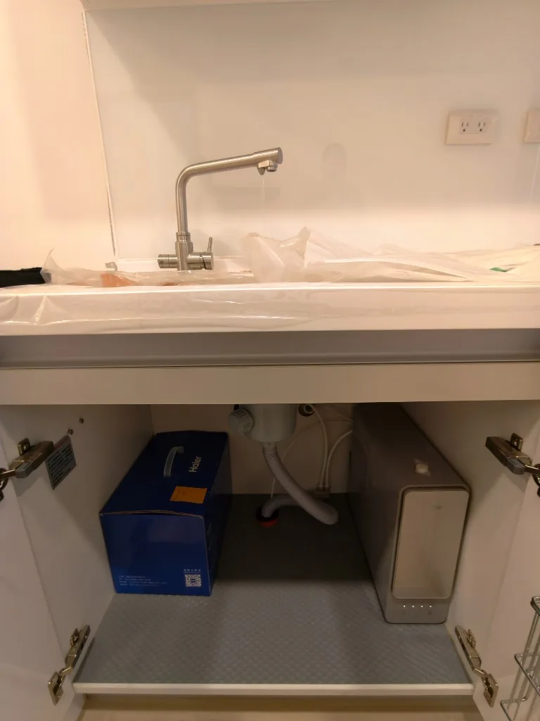 高雄仁武三發首席大院海爾RO600生飲淨水器櫥下安裝與專用龍頭完工