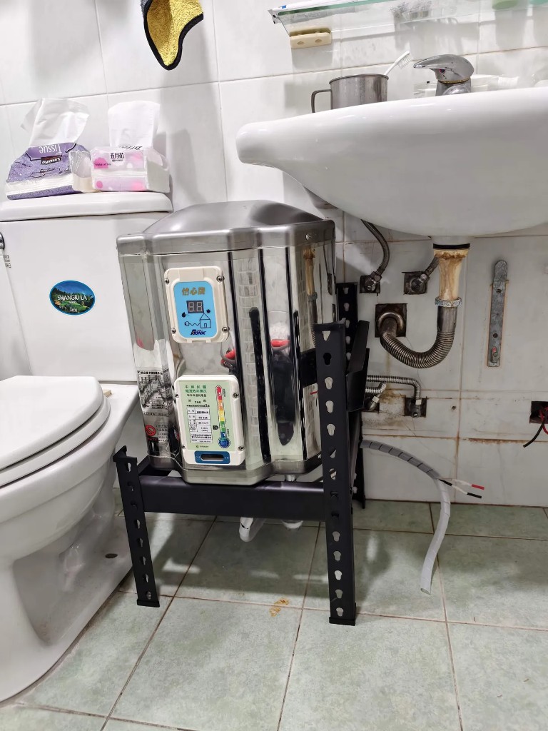 高雄三民老屋浴室怡心牌25L電熱水器角鋼落地架安裝