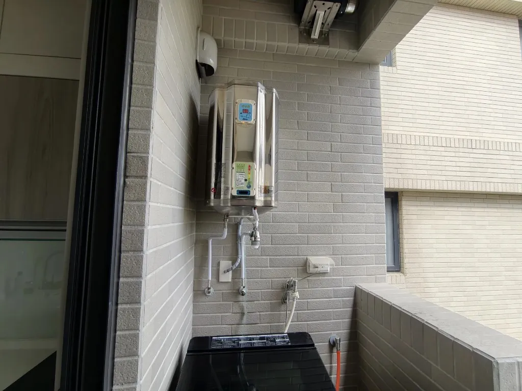 高雄三民新成屋怡心牌ES1026 37L電熱水器海爾T5除垢濾心