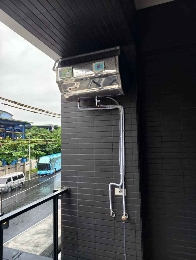 屏東潮州御潮苑怡心牌ES-1826H 70公升橫掛電熱水器高掛不佔地完工